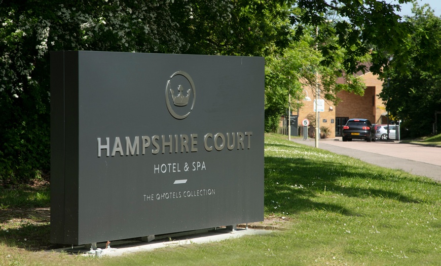 Image 5: QHotels Hampshire: Double/Twin Room w/ Breakfast and Dinner Credit