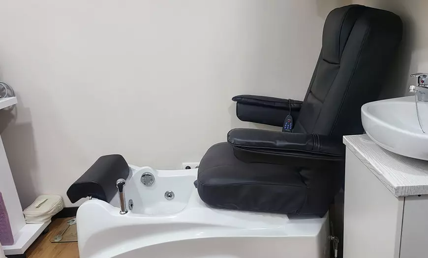 Image 9: 2, 4 o 6 sesiones de 30 minutos de maderoterapia para 1 persona