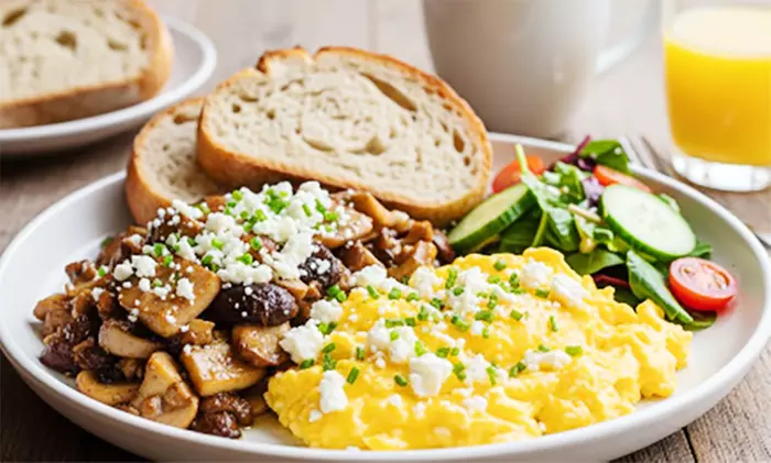 Frühstücksgericht & Heißgetränk nach Wahl für 1, 2 oder 4 Personen