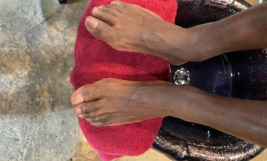 Image 3: Gentleman's Classic Pedi & Express Mani Combo or 3 Express Manicures