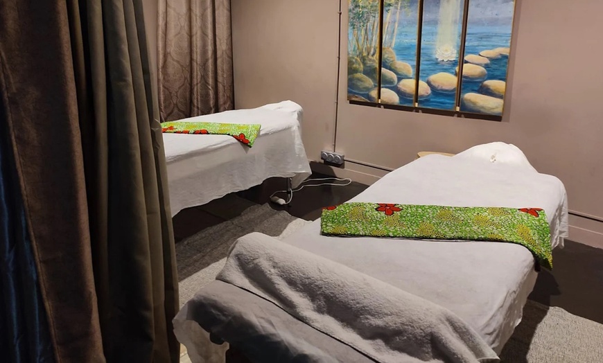 Image 3: Massage relaxant avec sauna en option avec Bodytech Center à Paris