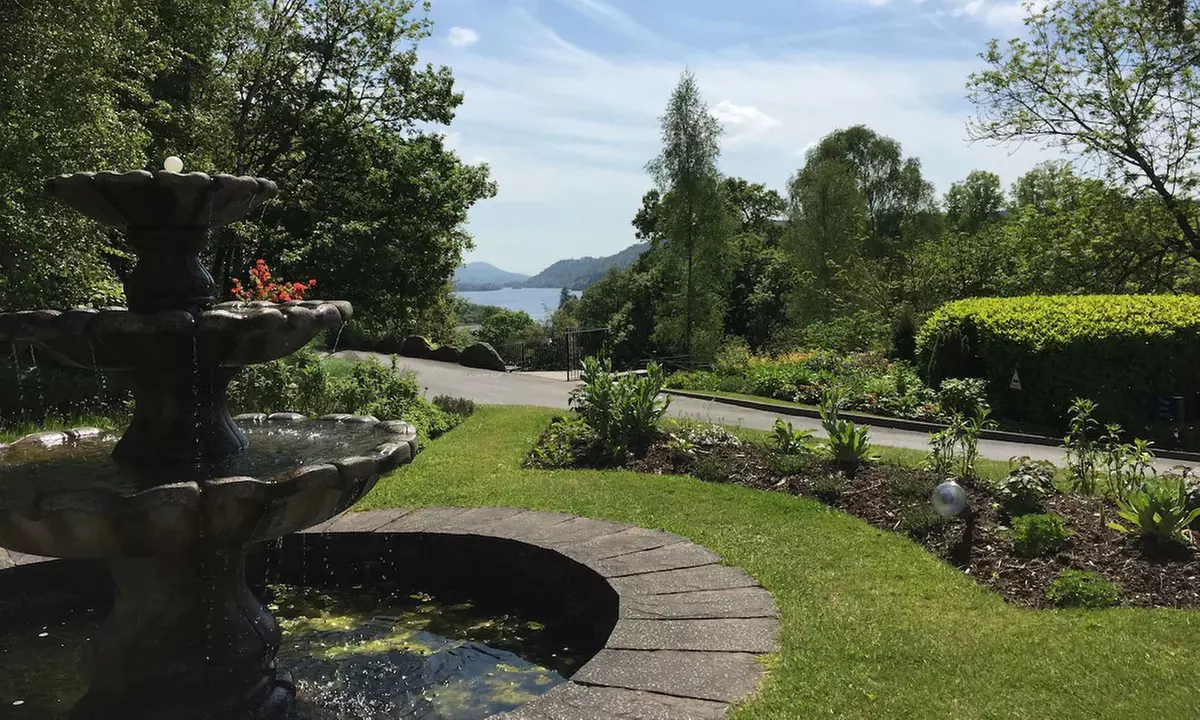 4* Lake District: Romantic Lake Cruise & Scenic Stay for 2