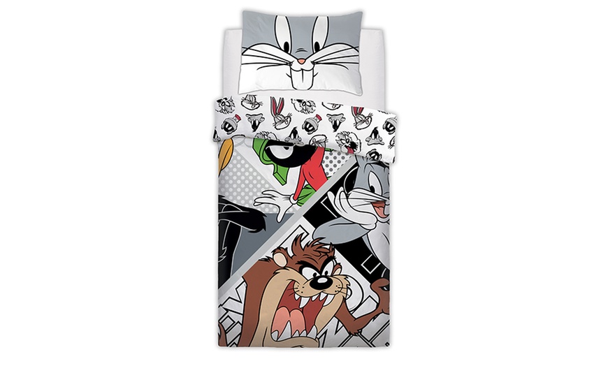 Image 2: Looney Tunes Duvet Set