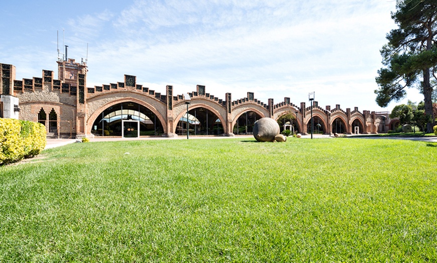 Image 10: Entrada Bodegas Codorniu