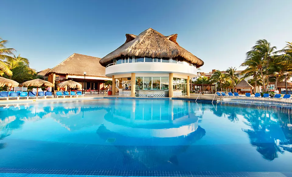 6- or 7-Night All-Inclusive Riviera Maya Vacation with Airfare - Primary Image