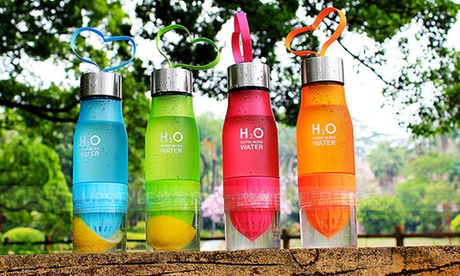 1 o 2 bottiglie con infusori da 650 ml disponibili in vari colori