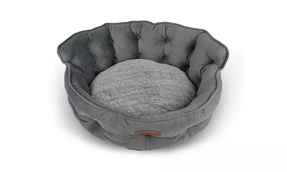 Cucce, lettini e divanetti per cani e gatti in vari modelli e misure