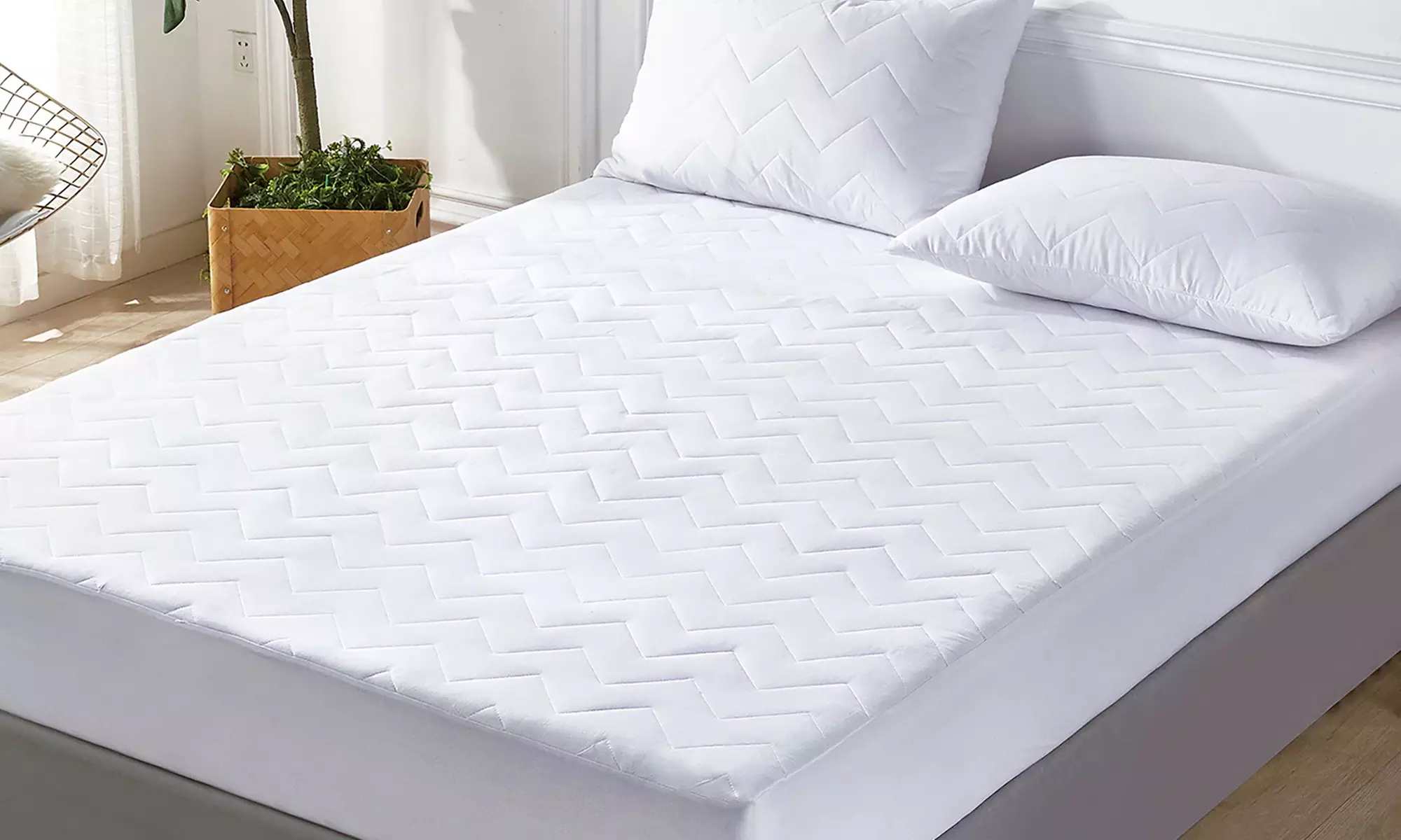 ZIGZAG gesteppter Matratzenbezug in der Größe nach Wahl - Primary Image