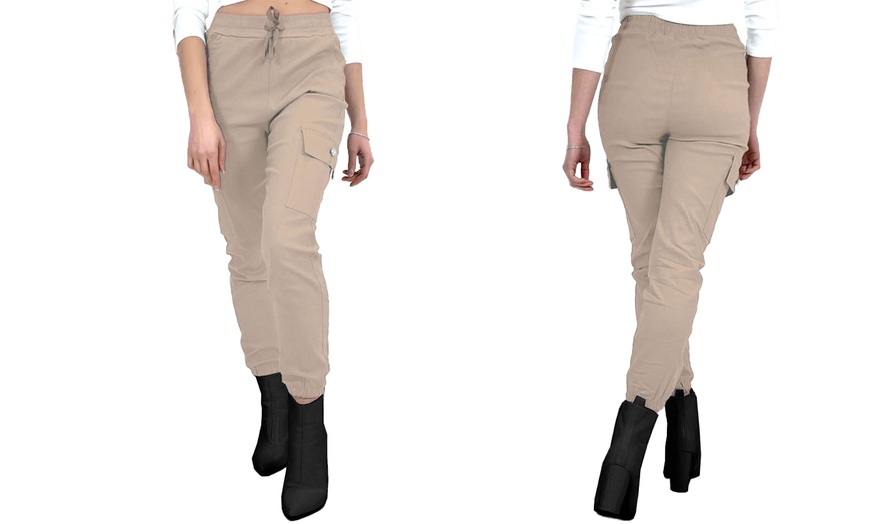 Image 13: Women's Stretchy Cargo Trousers