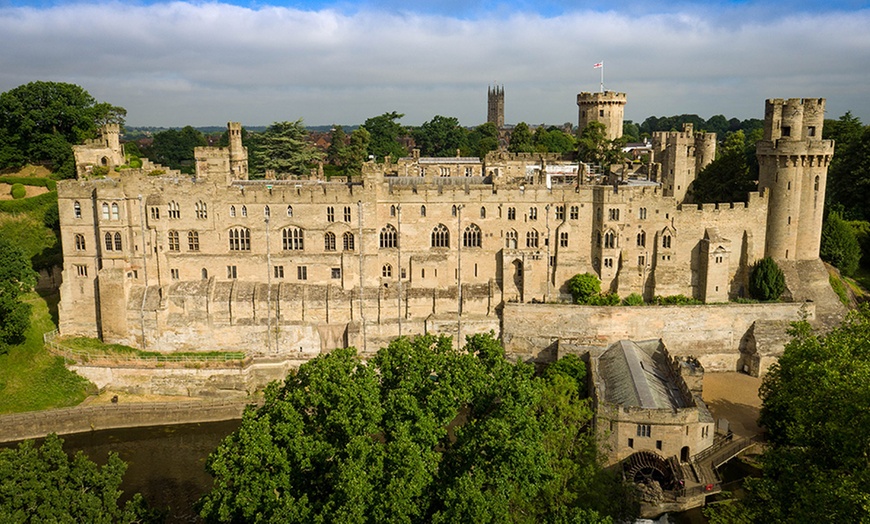 Image 5: Warwick Castle Entry