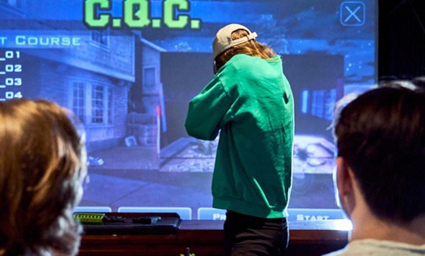 Image 16: Shooting Simulator Thrill with Drinks for 2 or 4 Guests