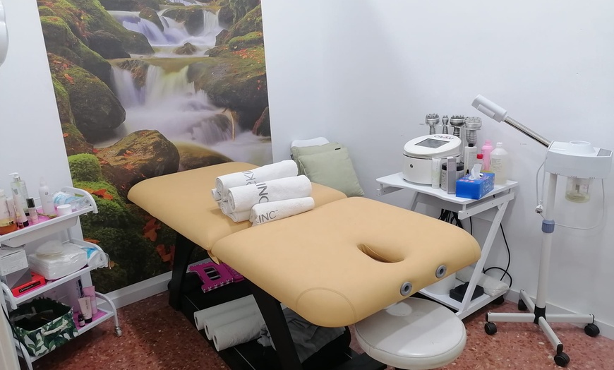 Image 2: Rostro firme y radiante en Victoria Integral Beauty