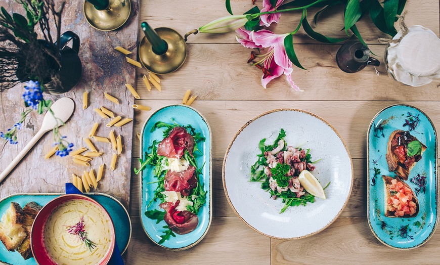 Image 8: Pasta with Wine for Two