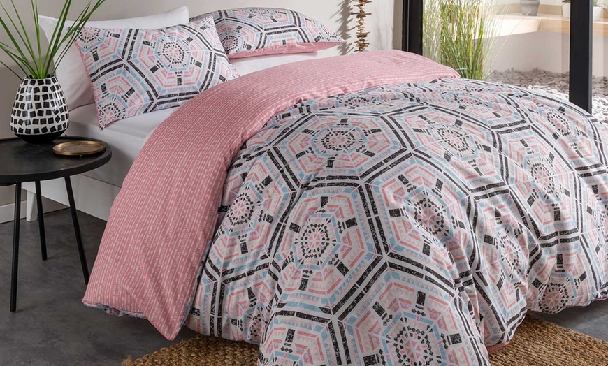 Image 1: Aztec Reversible Duvet Cover Set