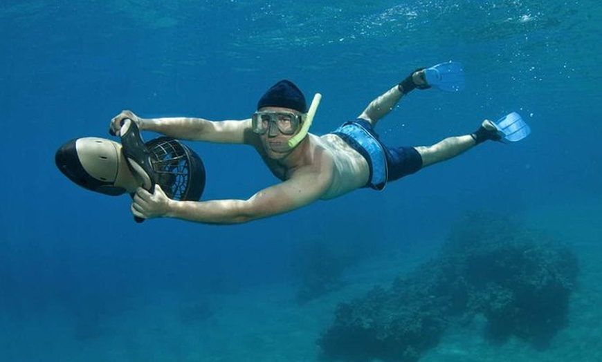 Image 9: Diversión en el mar: excursión en yate con comida, bebida y juegos