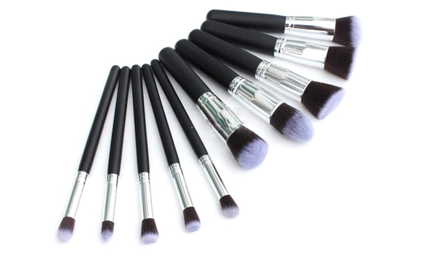 Image 8: Ten-Piece Make-Up Brush Set