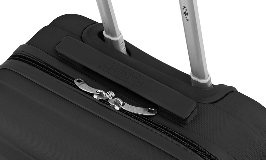 Image 23: Flight Knight Lightweight 4 Wheel Cabin Suitcase (Approved for 100+ Airlines)