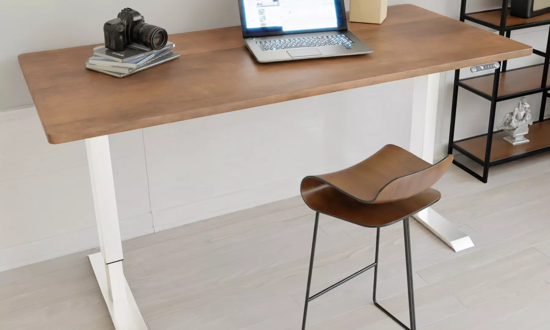 VESKA elektrisch höhenverstellbarer Schreibtisch