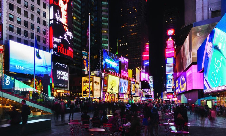 Image 4: Sleep at Times Square in New York