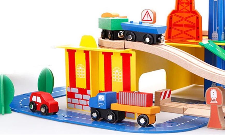 Image 4: Wooden Train Track Set