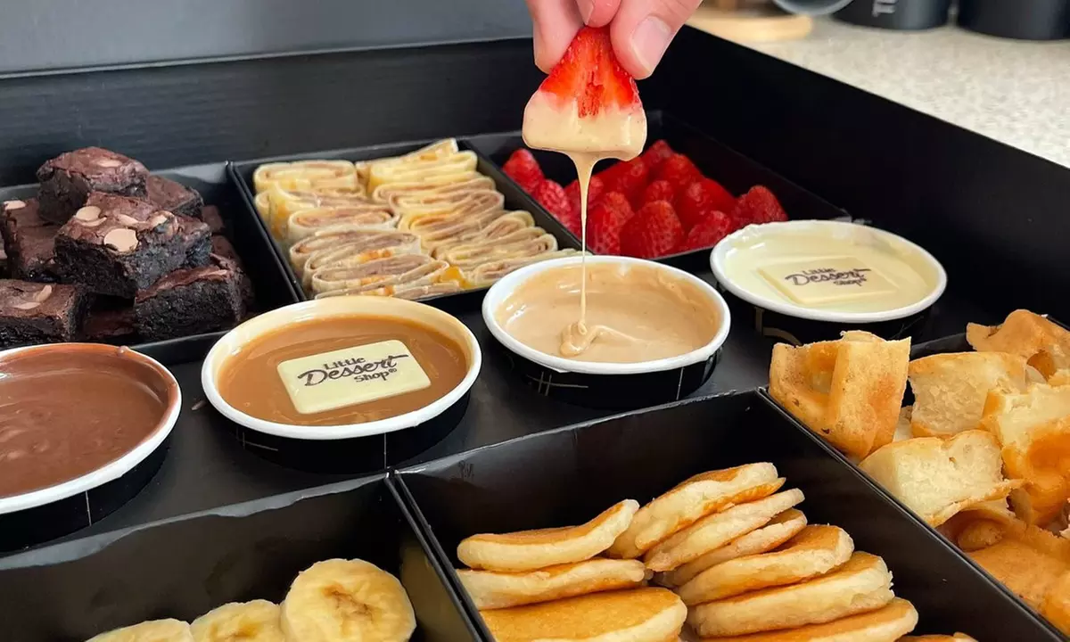 Dunking Box with Optional Bottle of Non-Alcoholic Prosecco at Little Dessert Shop (Up to 50% Off) - Primary Image