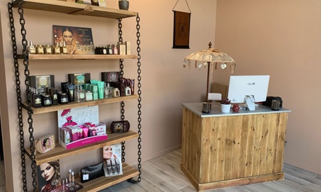 Soin complet des pieds avec pose de vernis semi-permanent en option dès 24,90 € à l'institut Lixora Beauté