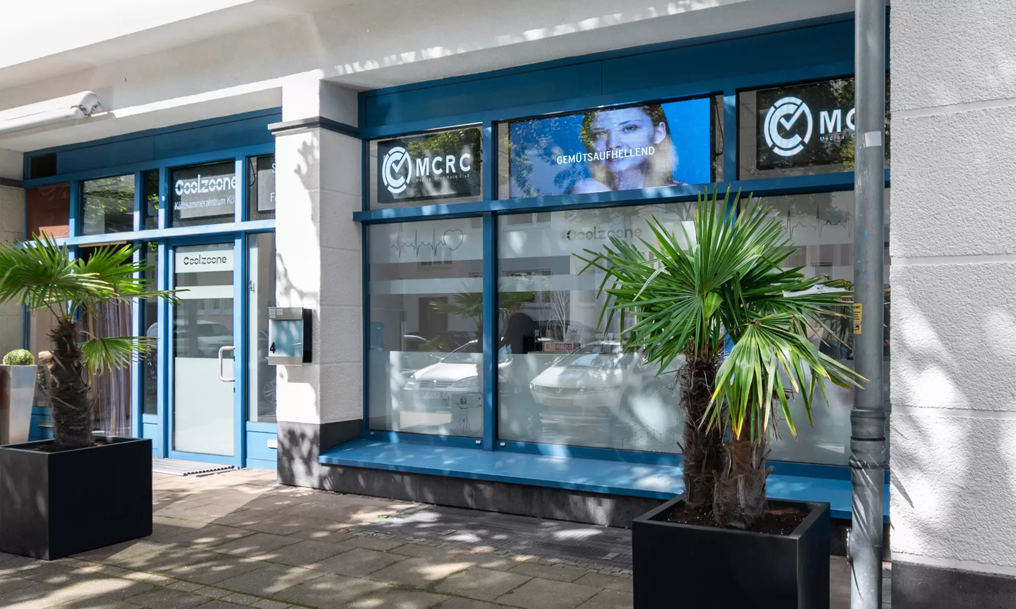 1x oder 3x bis zu 5 Min. moderne Ganzkörper-Kälteanwendung mit Beratung bei Coolzone (bis 38% sparen) - Second Medium