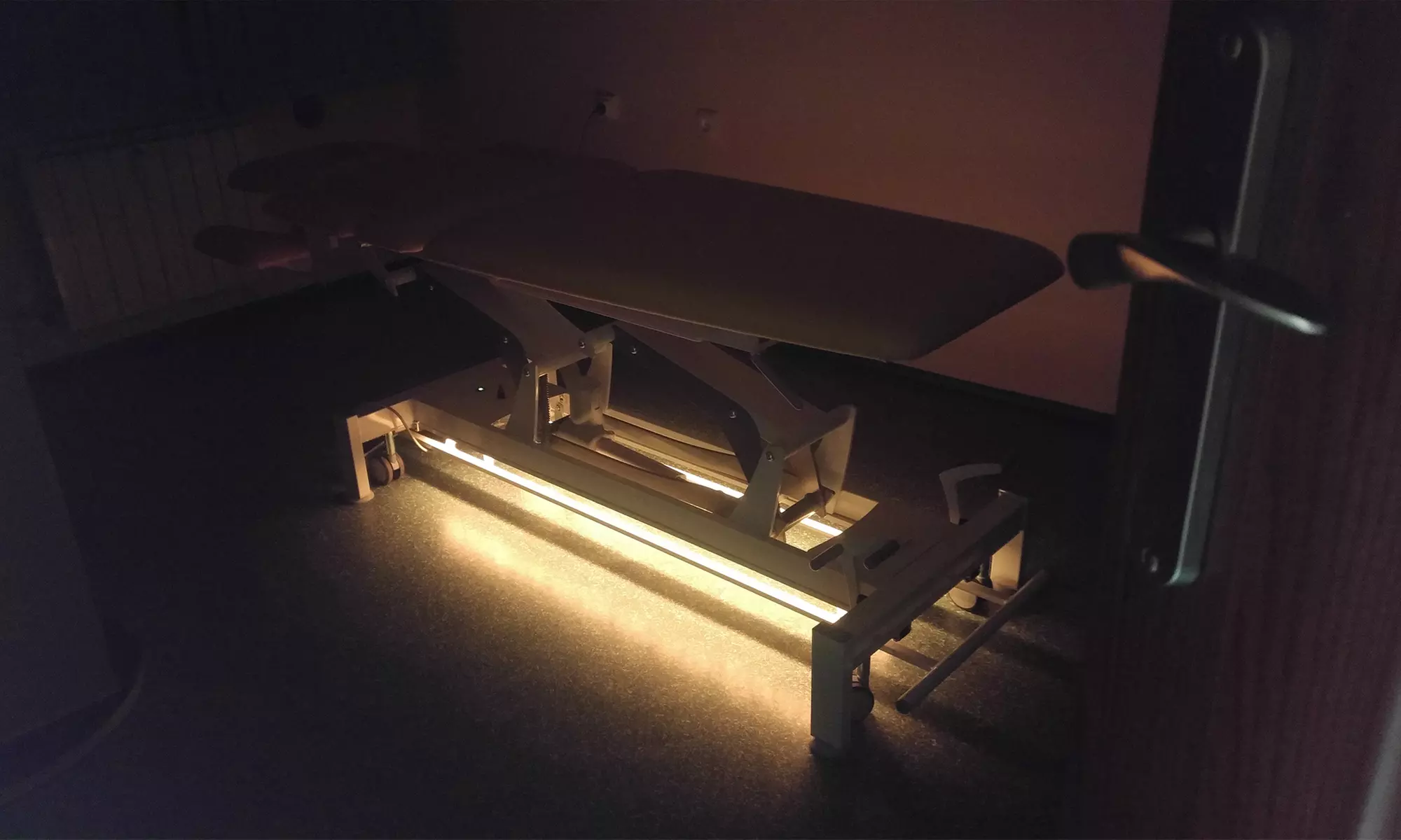 Wybrane masaże ciała lub twarzy wykonywane przez osobę niewidomą