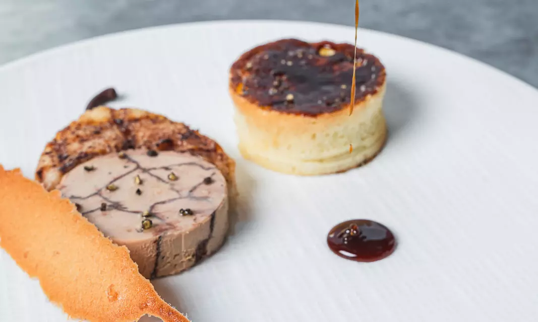 Experience Three-Course Brunch with Cocktail and View of the City!