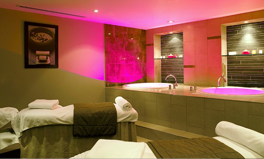 Image 2: Zone Out: 90-Minute Spa Package