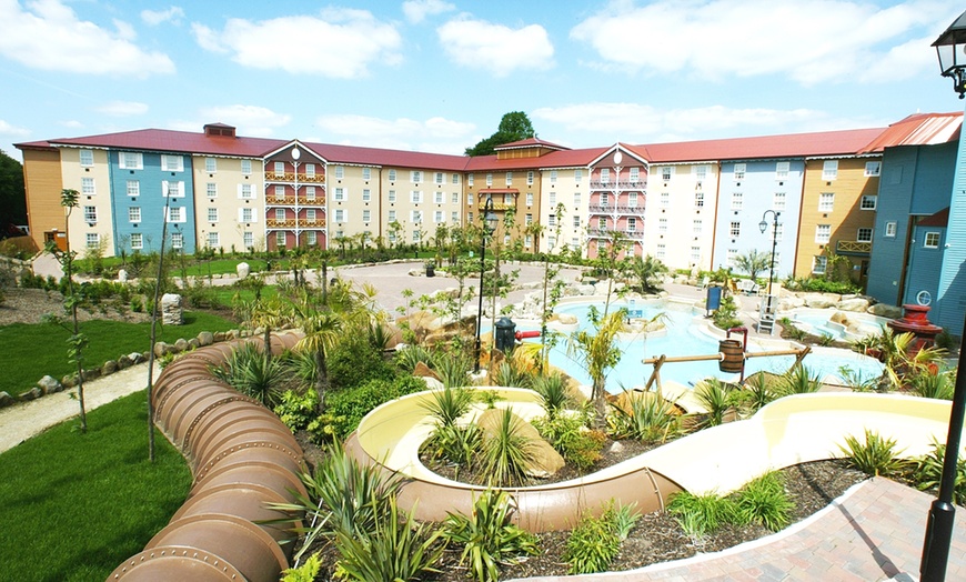 Image 4: Alton Towers Splash Landings Hotel Family Break