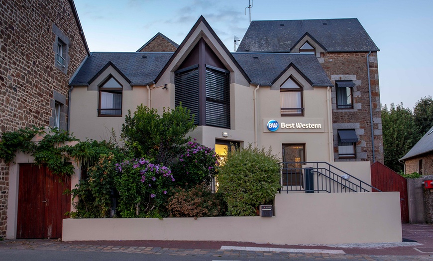 Image 9: Mont Saint-Michel | Best Western Moulin de Ducey 3*