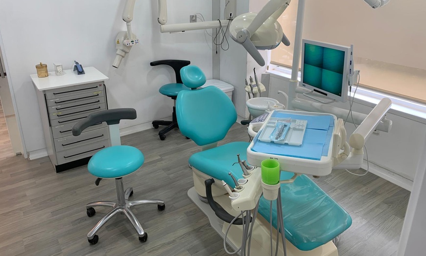 Image 5: Limpieza bucal con revisión, diagnóstico y radiografía 