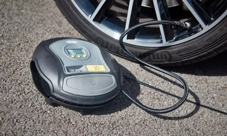 Ring Gonfleur/Compresseur d'Air numérique automatique portable pour voiture, gonflage 3min,Câble 3,3 mètres rétractable - Primary Image