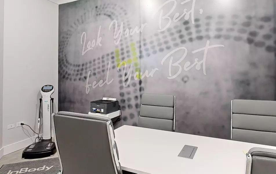 Facial - HydraFacial at 4Ever Young Naples