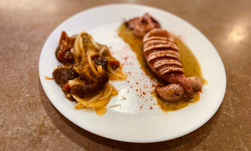 Image 1: Menú de comida tradicional para 2 o 4 personas en Bar Sadus Bermejales