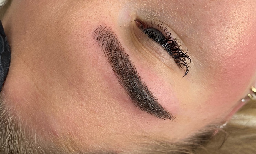 Image 6: Langhaltende Augenbrauen: Microblading / Ombre-Microshading