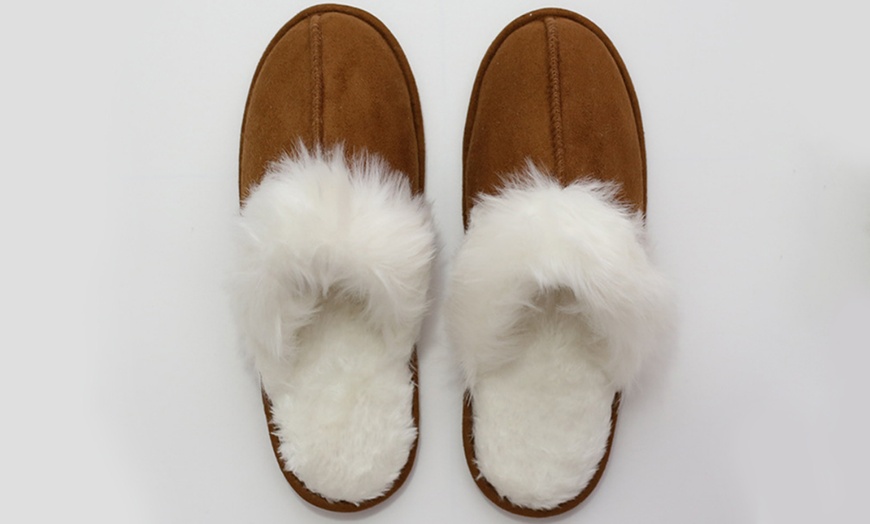 Image 5: Women's Soft Velvet Slippers