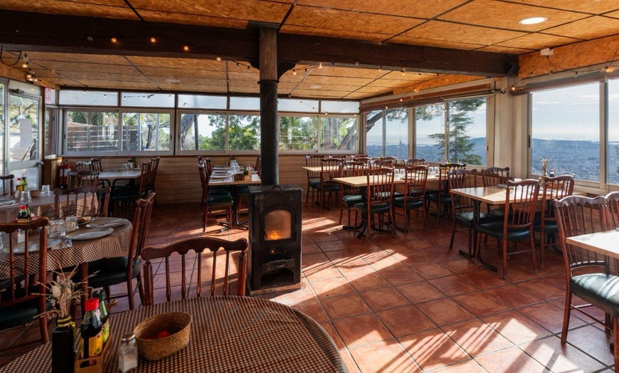 Image 2: Menú de calçotada clásica o prémium a elegir para 2 personas