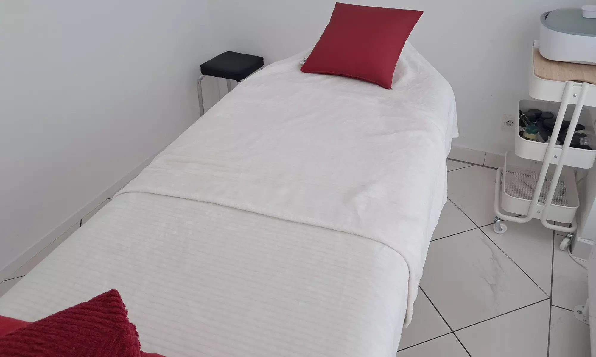 60 Min. Ganzkörpermassage (Aromaöl/Klassisch)