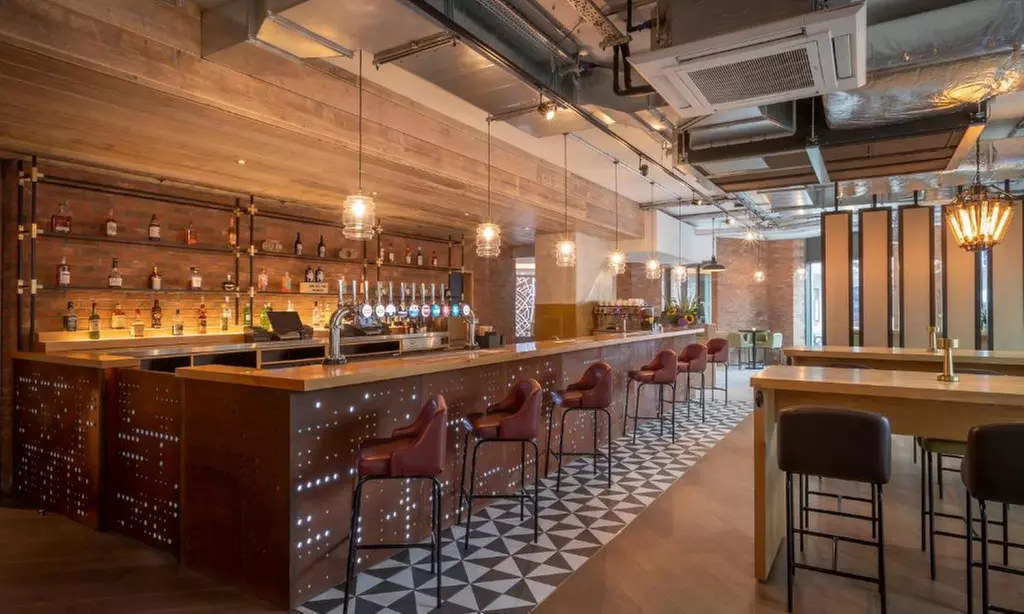 London: 4* Deluxe Double or Executive King Room Stay with Breakfast