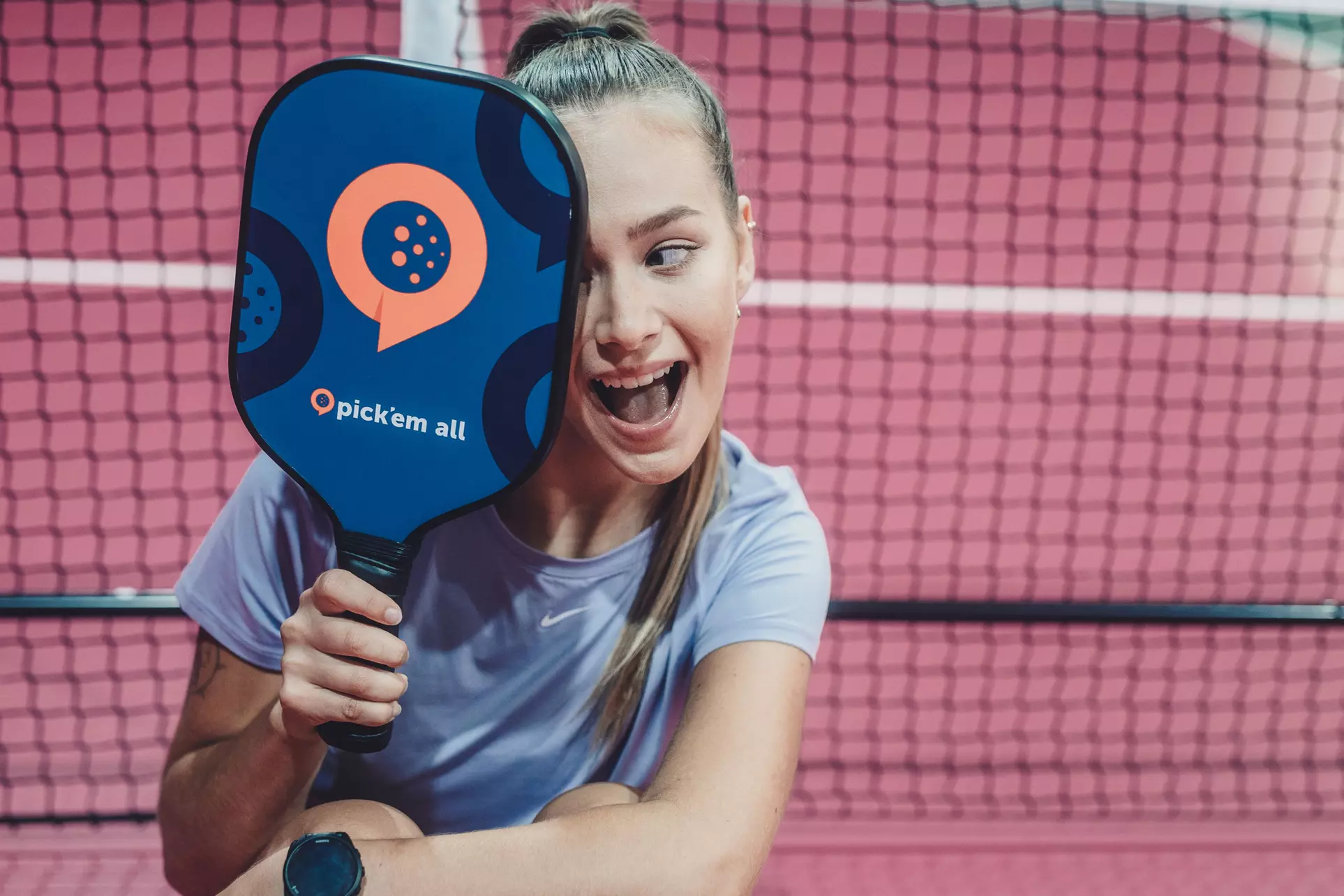 Rakieta w dłoń! Godzina gry w tenisa, padla, badmintona lub pickleball