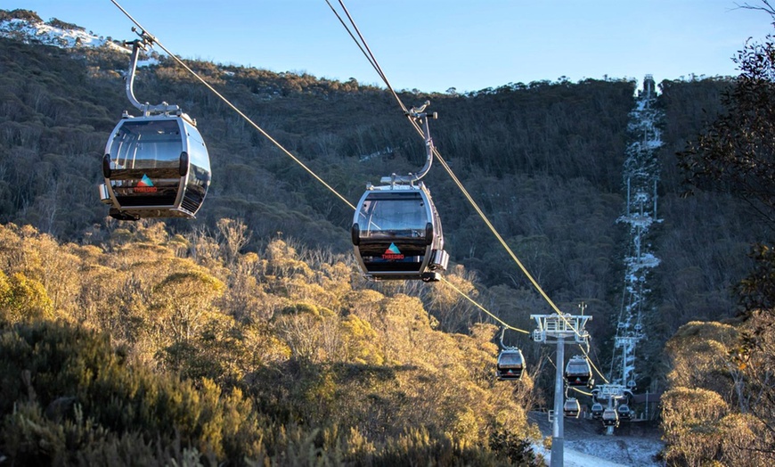 Image 2: Sydney: One-Day Thredbo Snow Tour