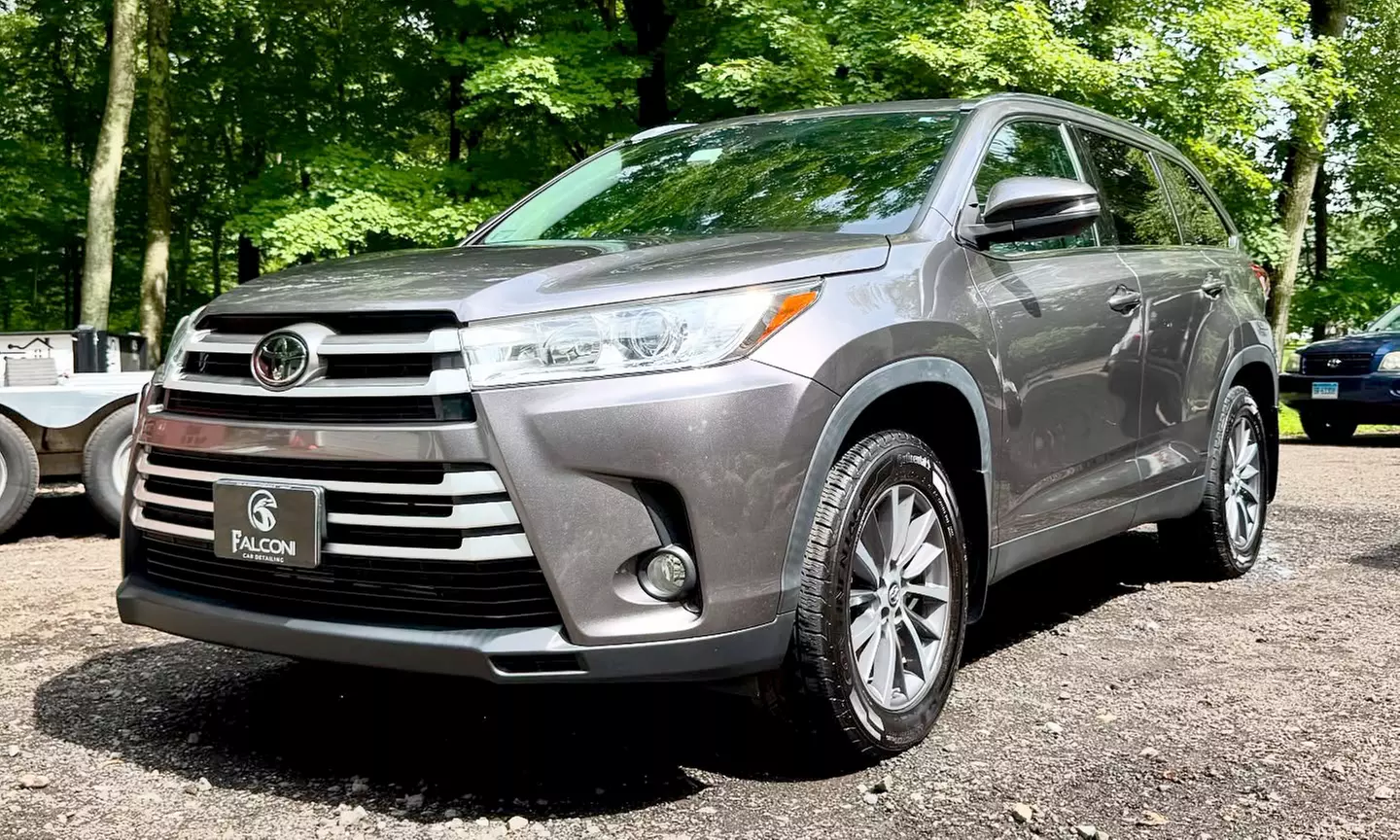 Get Complete Car Service: Exterior, Full Details,& More