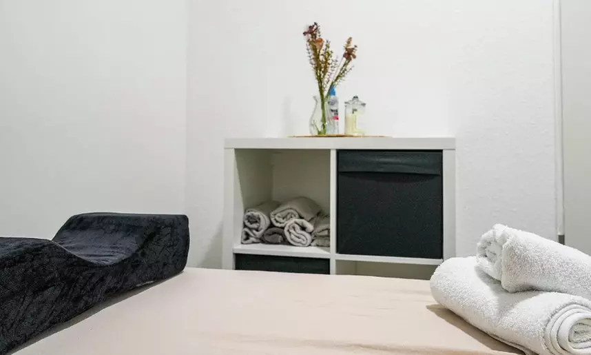 Verwöhne deine Haut: Microneedling Gesichtsbehandlung