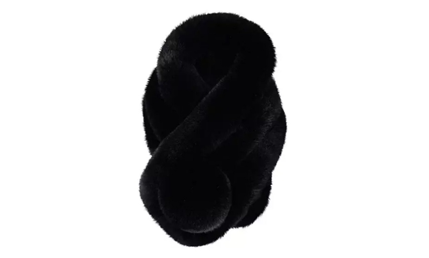 Image 2: Women's Soft Fluffy Faux-Fur Warm Scarf