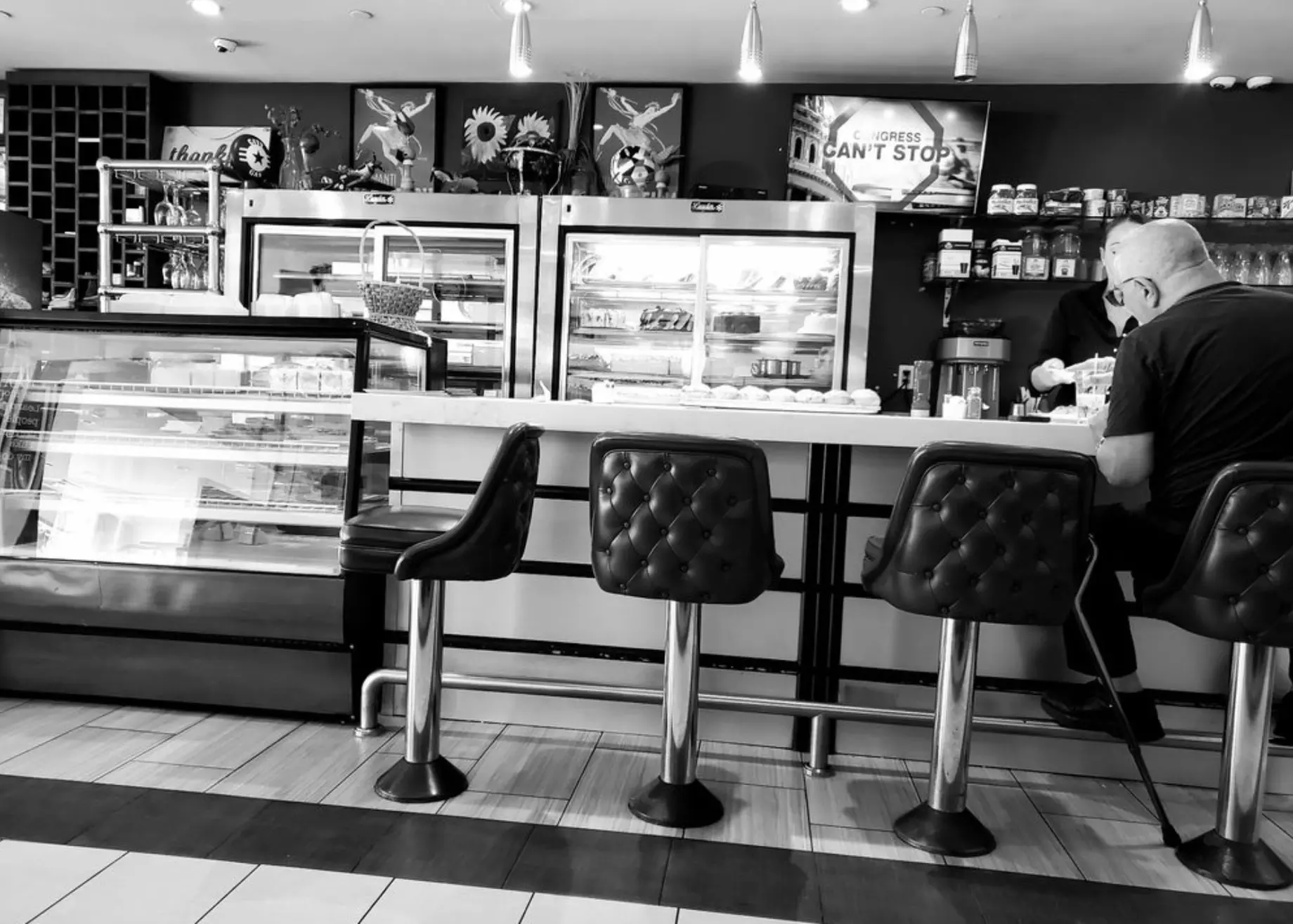 Enjoy Diner Fare with Breakfast, Lunch & Dinner Options