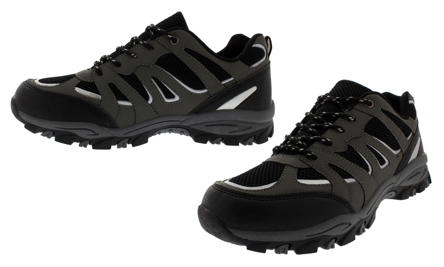 Image 4: Men's Outdoor Walking Trainers