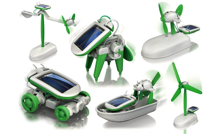 Image 2: Solar-Powered Robot Building Kit
