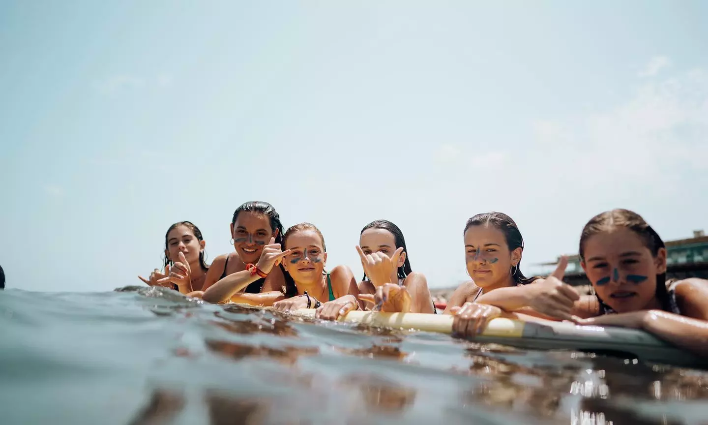 Aventura acuática con alquiler de paddle surf, kayak o tabla de surf